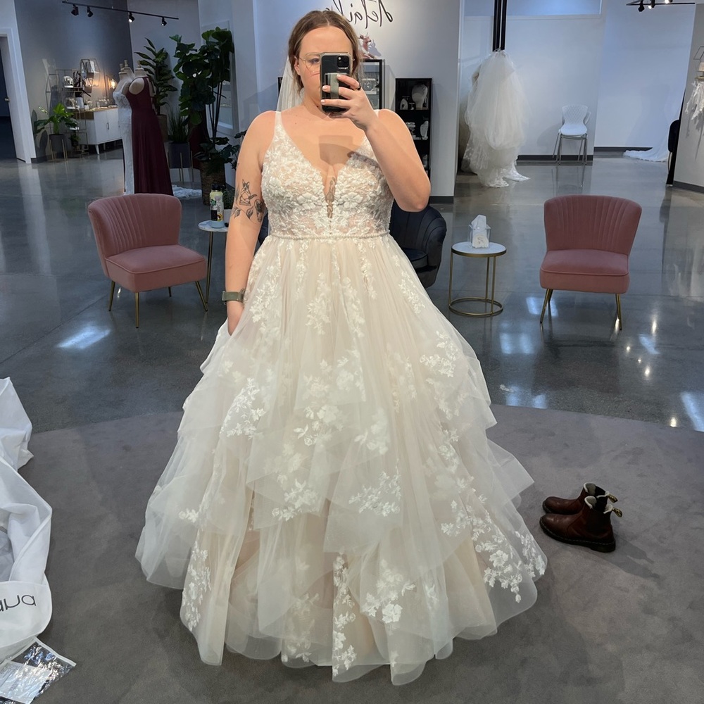 Martina Liana 1105 Gown